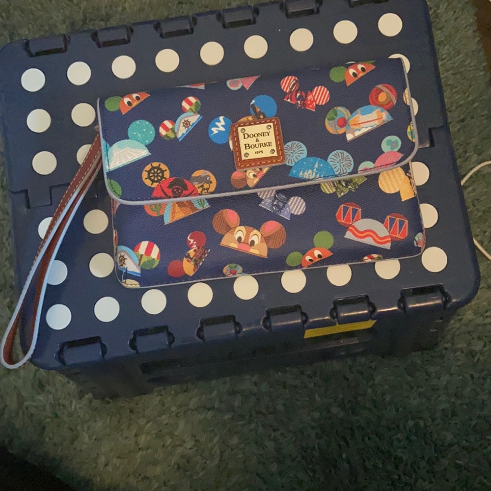Dooney and Bourke Wristlet